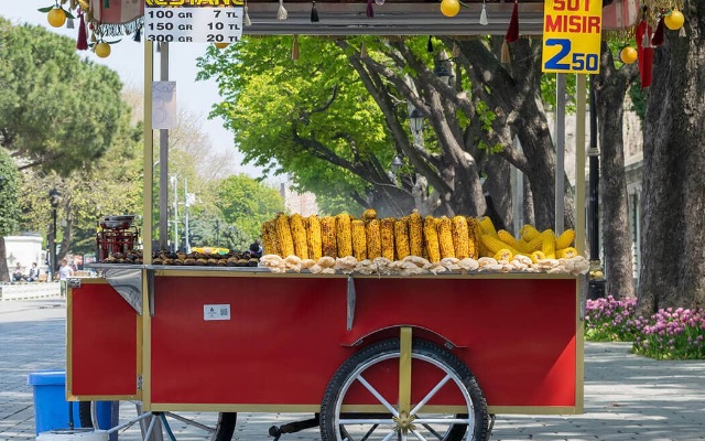 トウモロコシの屋台